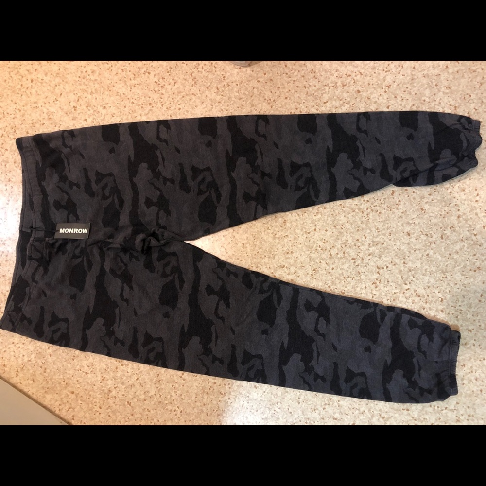 Monrow Camo Sweats